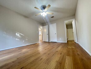 2533 Windy Pine Ln in Arlington, TX - Building Photo - Building Photo