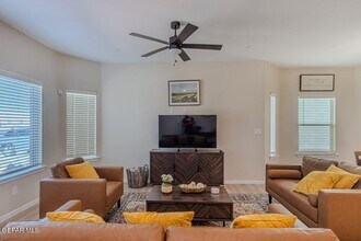 360 Hector Porras Dr in El Paso, TX - Building Photo - Building Photo