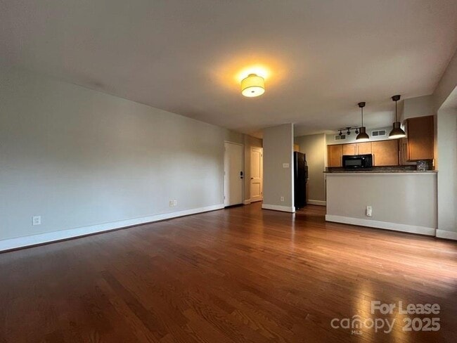 property at 2427 Vail Ave