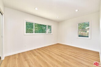 6443 Columbus Ave in Los Angeles, CA - Building Photo - Building Photo