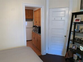 253 Sea Cliff Ave in Sea Cliff, NY - Building Photo - Building Photo