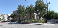 Oak Park North in Monrovia, CA - Foto de edificio - Building Photo