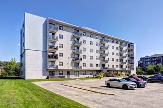 Park Lane Towers Apartments in Cambridge, ON - Building Photo - Building Photo