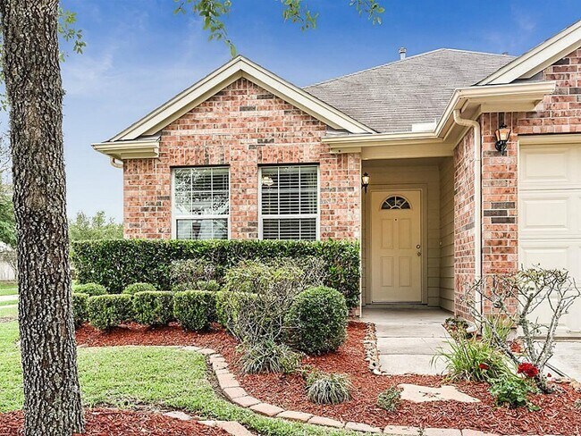 5803 Kenwood in Missouri City, TX - Building Photo - Building Photo