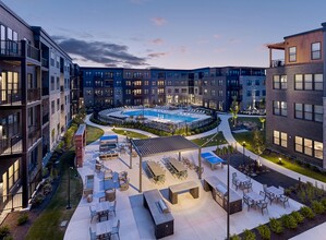 Atlee Square in Langhorne, PA - Foto de edificio - Building Photo