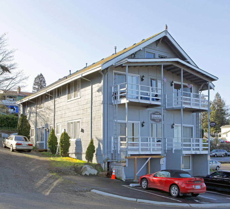 Soundview Apartments in Steilacoom, WA - Foto de edificio