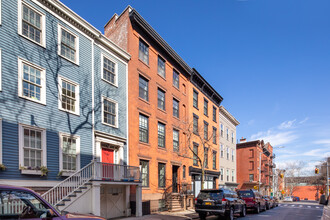 54 Hicks St in Brooklyn, NY - Foto de edificio - Building Photo