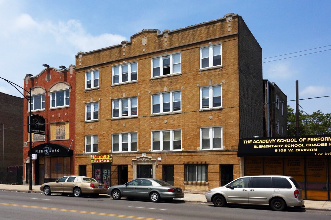 4046-4048 W Division St in Chicago, IL - Foto de edificio