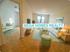 1829 26th Ave, Unit 3 in Astoria, NY - Foto de edificio - Building Photo