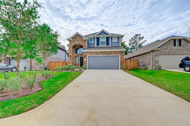 226 Crest Edge St in Montgomery, TX - Building Photo - Building Photo