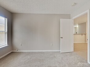 7944 Cherry Blossom Dr S in Jacksonville, FL - Building Photo - Building Photo