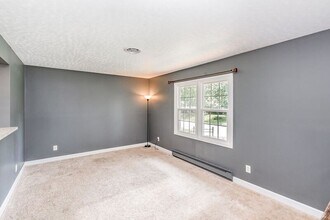 411 Deerwood Dr in Fredericksburg, VA - Building Photo - Building Photo