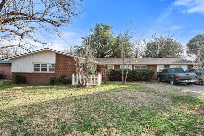 2703 54th St in Lubbock, TX - Building Photo - Building Photo