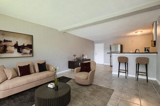 San Jose in Jacksonville, FL - Building Photo - Building Photo