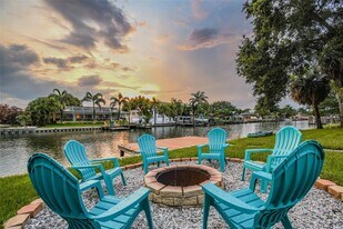 3922 Fontainebleau Dr in Tampa, FL - Building Photo