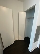 2470 N Lincoln Ave, Unit 521 in Chicago, IL - Building Photo - Building Photo