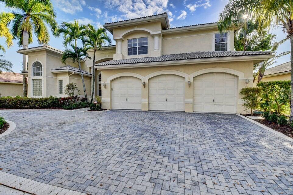 11816 Bayfield Dr in Boca Raton, FL - Building Photo