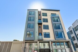 2 Russia Ave in San Francisco, CA - Building Photo - Building Photo