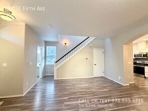 667 SE 5th Ave in Hillsboro, OR - Building Photo - Building Photo