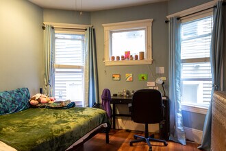 142 Calumet St, Unit 2 in Boston, MA - Building Photo - Building Photo