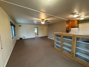 1808 Belmont Ave-Unit -1808 Belmont Ave Apt #1 in Hood River, OR - Foto de edificio - Building Photo