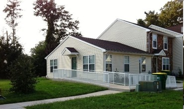 Arbor Place I & III in New Castle, DE - Building Photo - Building Photo