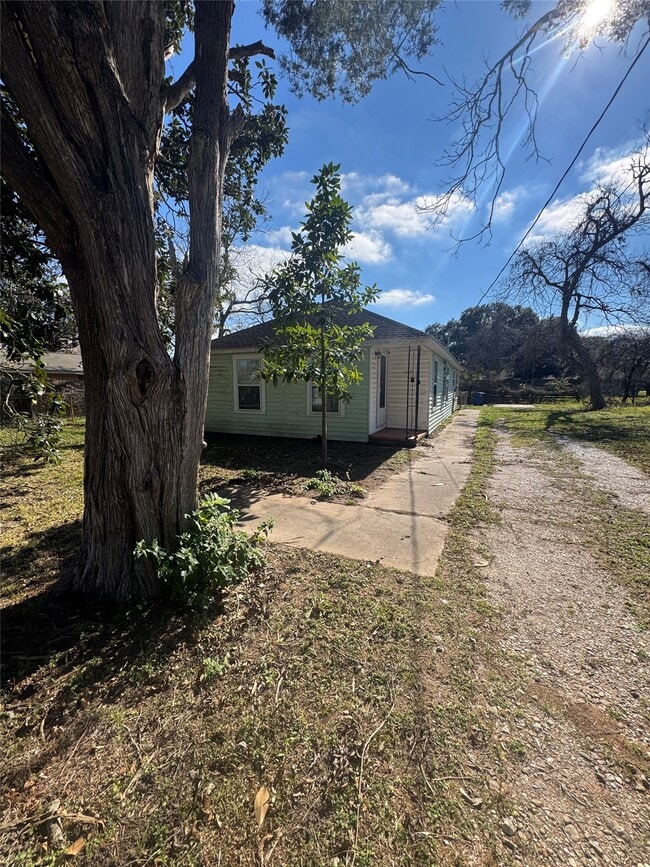 property at 512 Rice St