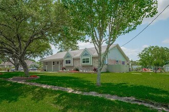 9526 Sandy Ln in Manvel, TX - Building Photo - Building Photo