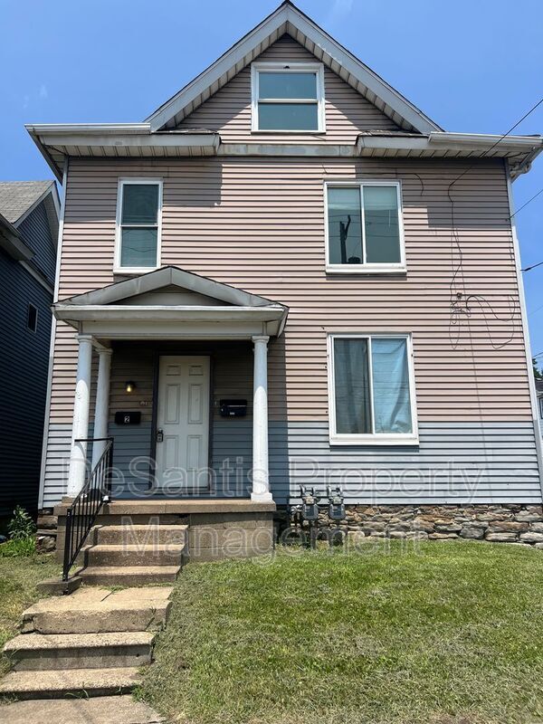 property at 450 Jefferson St