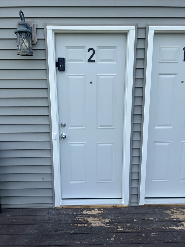 property at 1928 Redwood Dr
