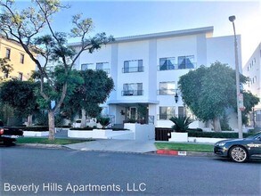 415 N Oakhurst Dr in Beverly Hills, CA - Building Photo - Building Photo