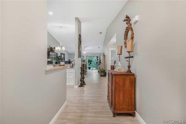 2142 S Gleneagle Terrace in Lecanto, FL - Building Photo - Building Photo