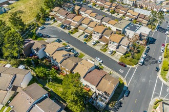 West Ridge in Daly City, CA - Building Photo - Building Photo