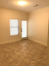 2210 Bellefontaine in Houston, TX - Building Photo - Building Photo