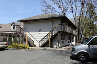 12 Spring St in Plainville, CT - Building Photo - Primary Photo