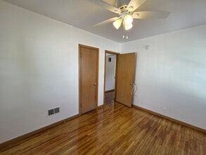 1025 W 8th St in Cedar Falls, IA - Building Photo - Building Photo