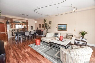 1220 1st St in Coronado, CA - Building Photo - Building Photo