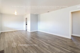 6408 Larry Way in North Highlands, CA - Building Photo - Building Photo