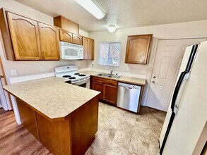 6916 N Normandie St in Spokane, WA - Building Photo - Building Photo