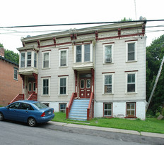 27-29 Ely St in Coxsackie, NY - Building Photo
