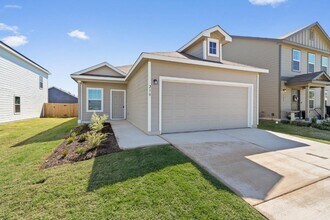 230 Gabbro Gdns in Maxwell, TX - Building Photo - Building Photo