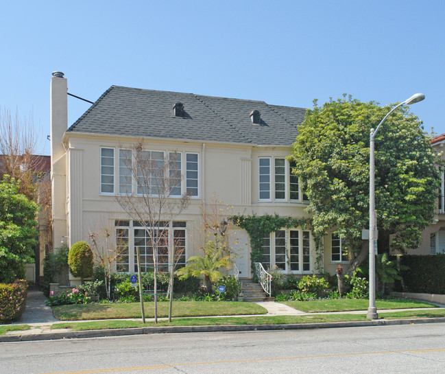 261 S Spalding Dr in Beverly Hills, CA - Building Photo - Building Photo