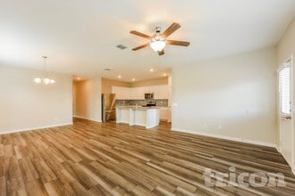 14376 Gunsight Pass in San Antonio, TX - Building Photo - Building Photo