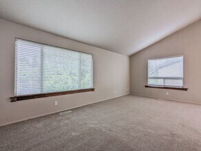 5327 Glenwood Ave in Everett, WA - Building Photo - Building Photo