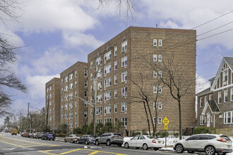 4320 Van Cortlandt in Bronx, NY - Building Photo - Primary Photo