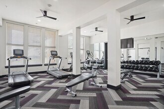 4000 Hulen Apartments in Fort Worth, TX - Foto de edificio - Building Photo