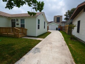 3529 Topeka St in Corpus Christi, TX - Building Photo - Building Photo