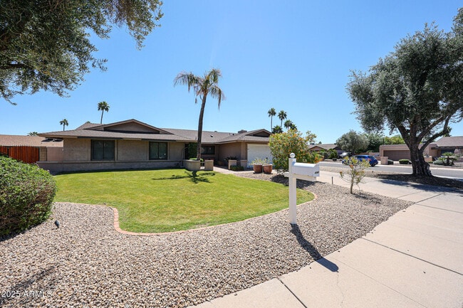 4366 E Redfield Rd in Phoenix, AZ - Building Photo - Building Photo