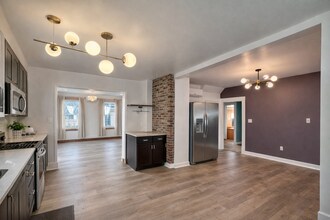 404 Reetz Ave in Pittsburgh, PA - Building Photo - Building Photo