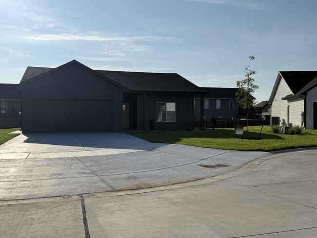 property at 1923 Sutton Ct
